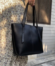 Nova Black Bag